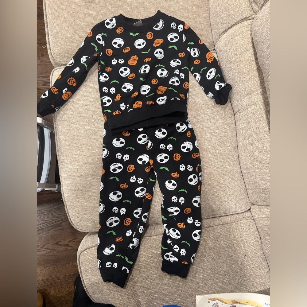 Disney nightmare before Christmas halloween Themed Black sweatsuit Set